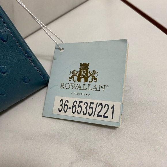 Rowallan of Scotland ‘Lydia’ embossed ostrich leather clutch handbag - Picture 2 of 7